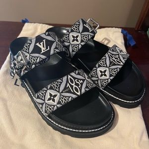 Louis Vuitton 1954 Bom Dia Flat Mule Size 39